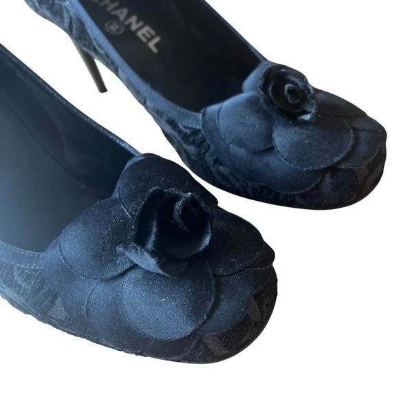 CHANEL PUMPS BROCADE 2005 PRE FALL COLLECTION TEXTURED RETRO GLAM FLORAL DETAIL - Picture 5 of 12